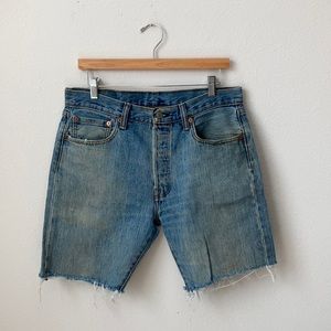 Levi’s 501 Cut-Off Shorts